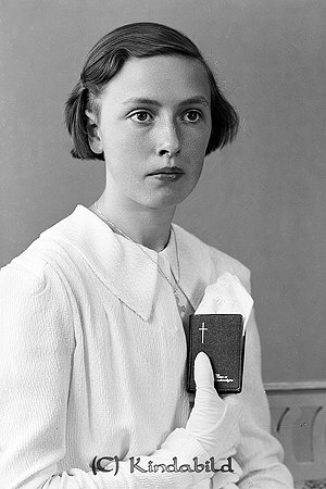 Gunni Bröthlin Hägna Kölefors
raja
Konfirmationsfoto 

Nyckelord: Bröthlin Kölefors