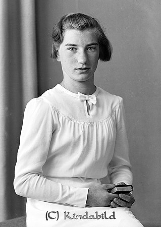 Doris Nilsson Årteryd Hägerstad
raja
Konfirmationsfoto 

Nyckelord: Nilsson Hägerstad