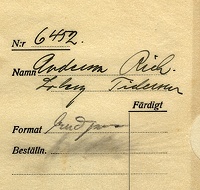 Filnamn=Falk - 6452a - bak.jpg
Filstorlek=62KiB
Dimensioner=450x428
Uppladdade datum=Jan 08, 2014 Falk - 6452a - bak.jpg
