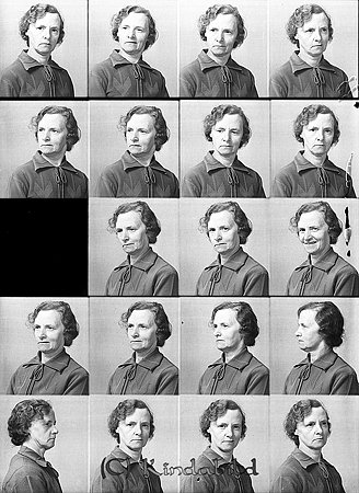 Edit Hägg Ulrika
raja
Kvinna klädd i mörk klänning    

Nyckelord: Hägg Ulrika