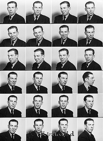 Ingemar Gustavsson Hudda Tidersrum
raja
Man klädd i skjorta slips och kavaj

Nyckelord: Gustavsson Tidersrum