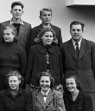 Realskolan år 1952
raja
Klassfoto 

Lars Sandstr�m: Rektor Jon Tufvesson till h�ger.                     
Nyckelord: Realskolan Kisa