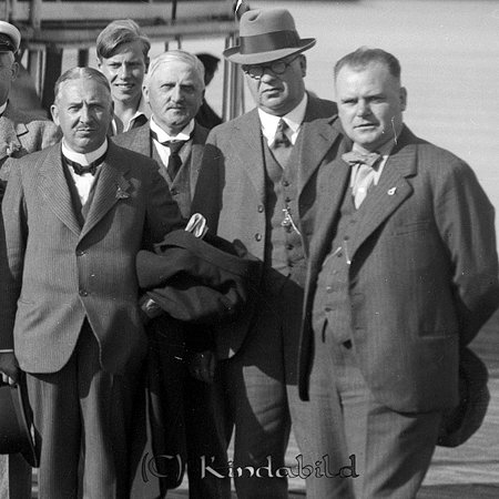 Utflykt med SS Kinda vid Hovby brygga
